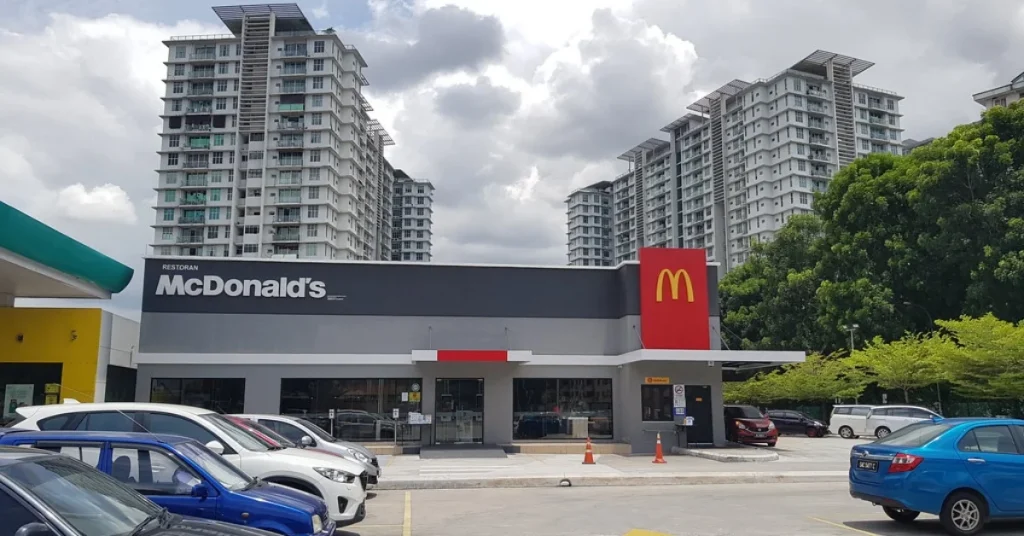 McDonalds Petronas Miri Drive Thru